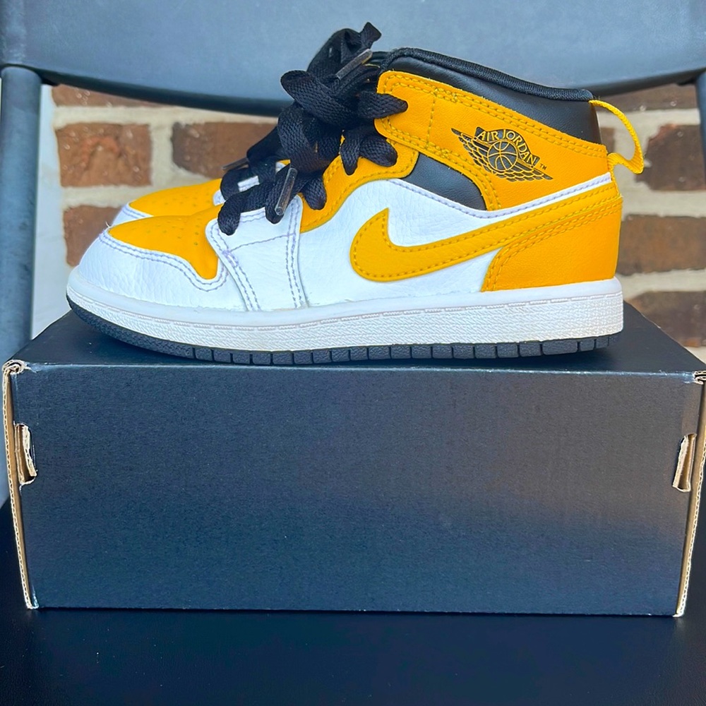 Jordan 1 Mid (PS)